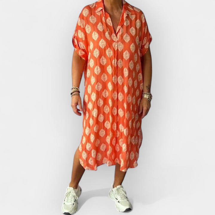 Lengva vasarinė suknelė su V formos iškirpte