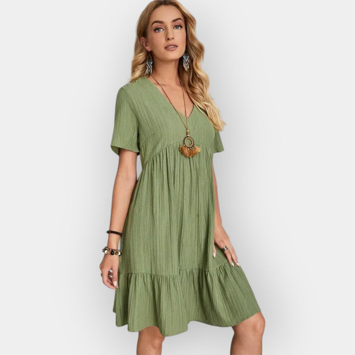 V Iškirptės Midi Suknelė