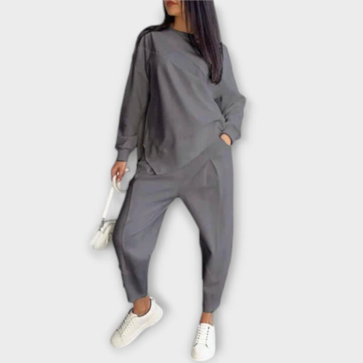 Audrey - Atsitiktinis dviejų dalių kostiumas