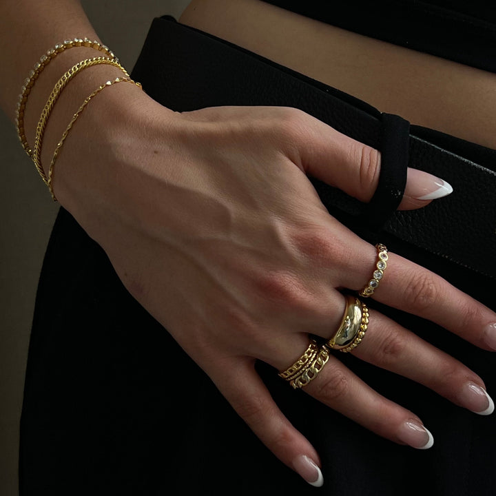 Žiedas su Grandinele 