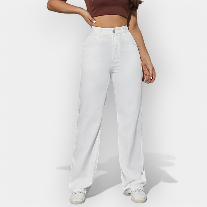 Tiesaus kirpimo džinsai