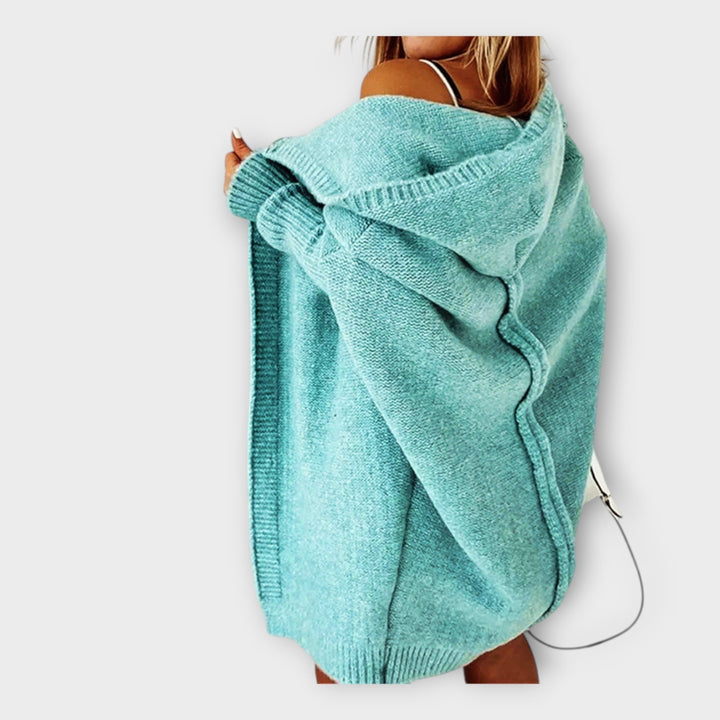 Justina - Megzta striukė su gobtuvu