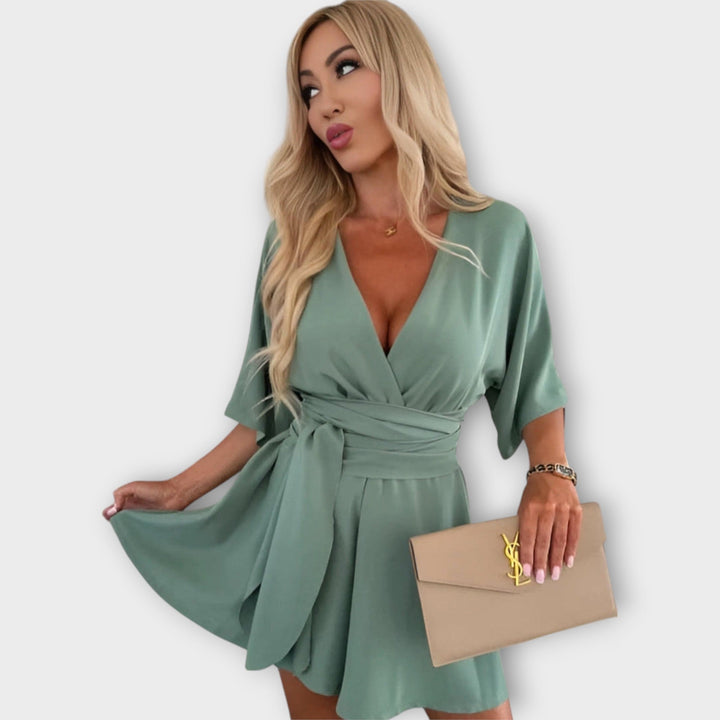 Lengvas Vasaros Suknelė su Volanais ir Diržu