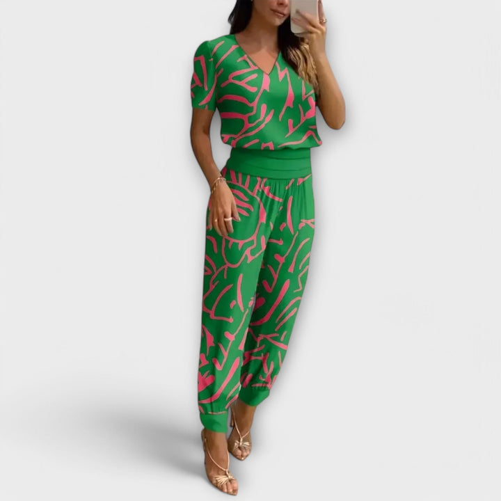 Irmelin – Elegantiškas Komplektas Su Viršumi Ir Kelnėmis