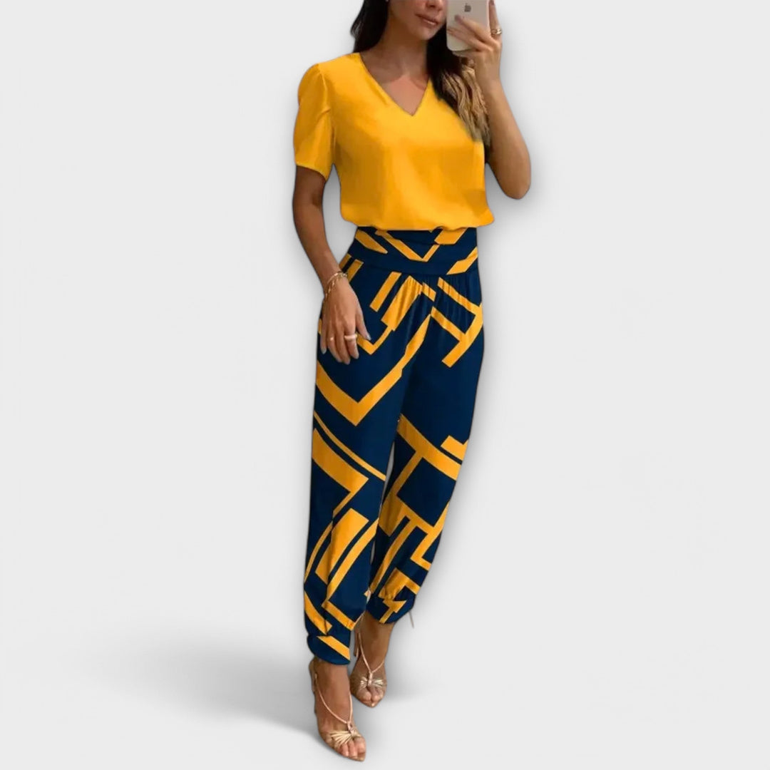 Irmelin – Elegantiškas Komplektas Su Viršumi Ir Kelnėmis