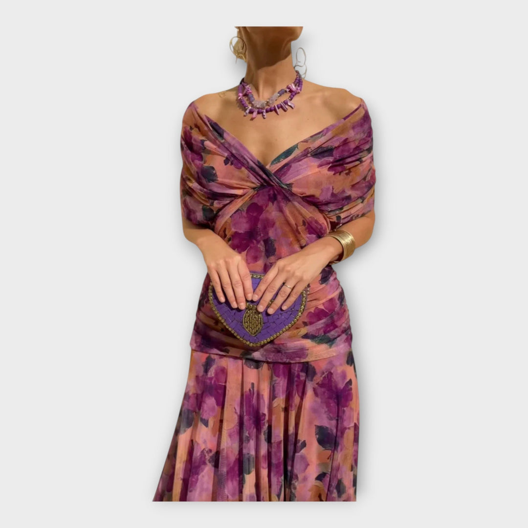 Lengvas Suknelė su Išskirtiniu Dekolte